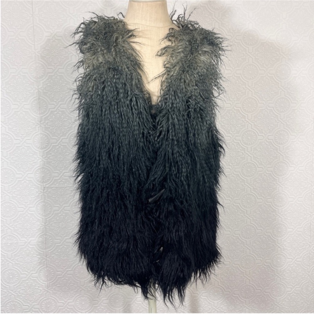 Romeo & Juliet Couture Black and Gray Faux Fur Vest